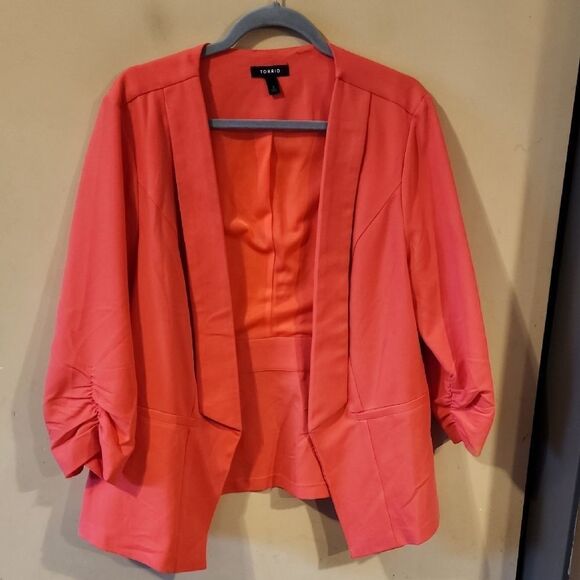 Torrid Coral Women's Jacket Size 2 EUC - Picture 1 of 6